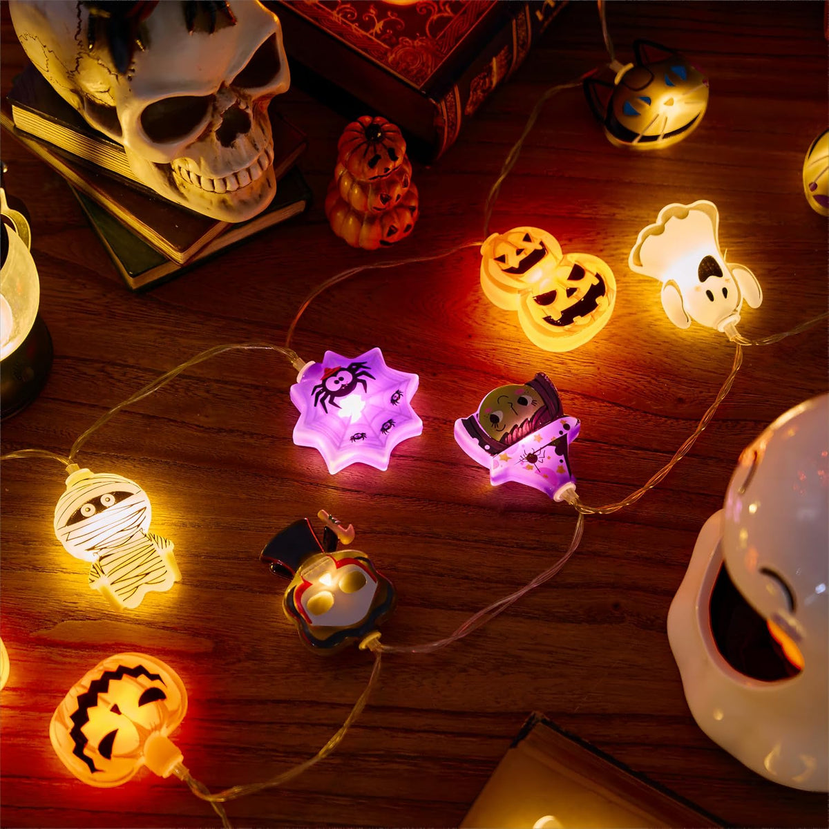 battery powered by 3 aa cells (not included) with 2w low-energy led consumption